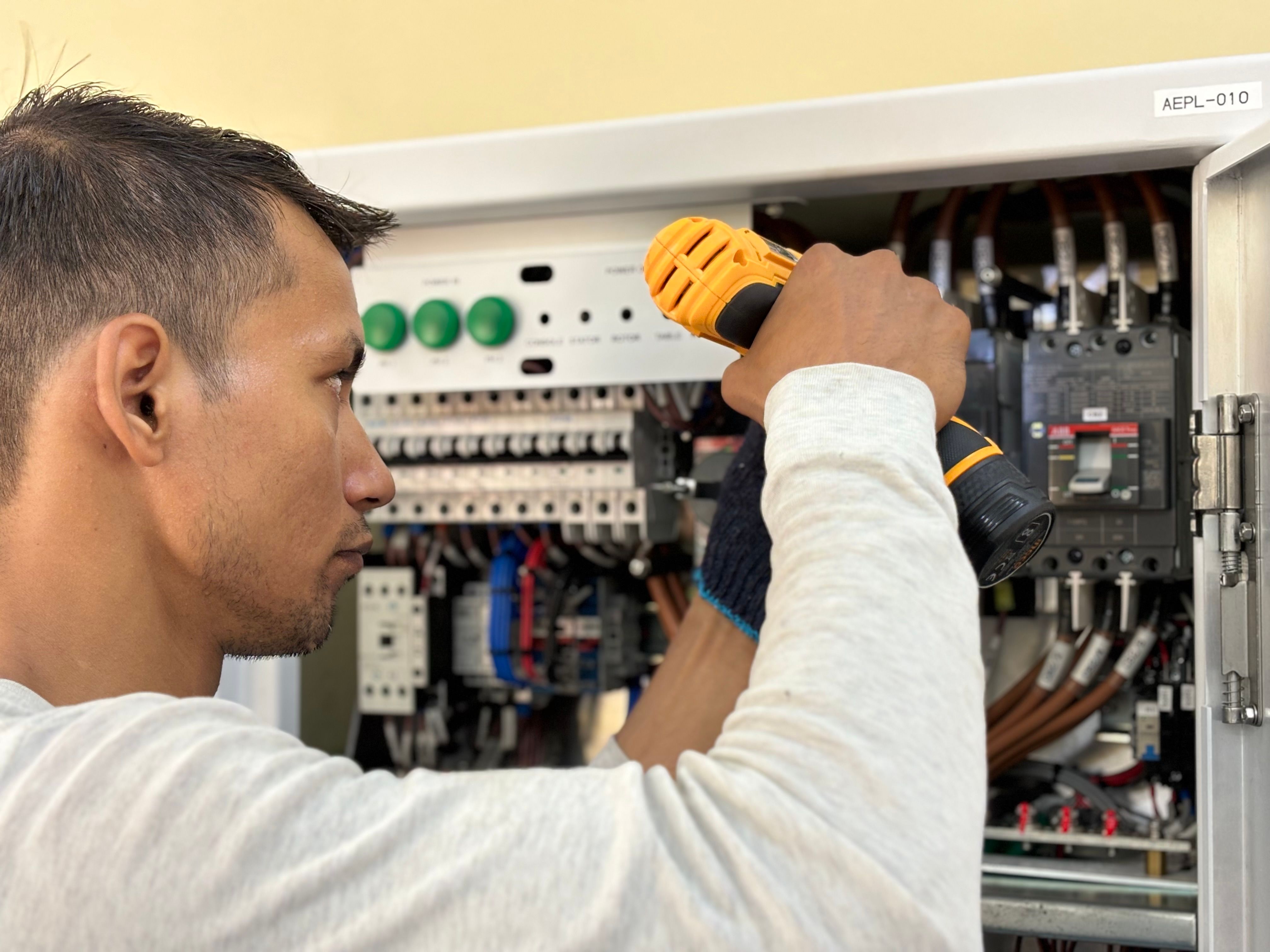Electrical Contractor Marketing: How to Get More Local Calls Year-Round - Cover Image